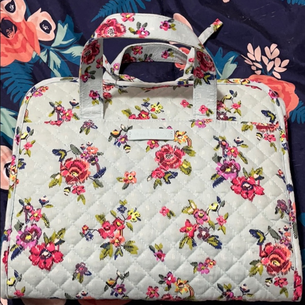 Vera Bradley hanging toiletry bag